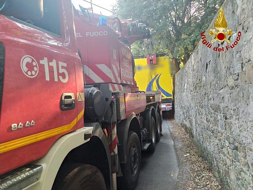 Vigili del fuoco sulla scena del sinistro