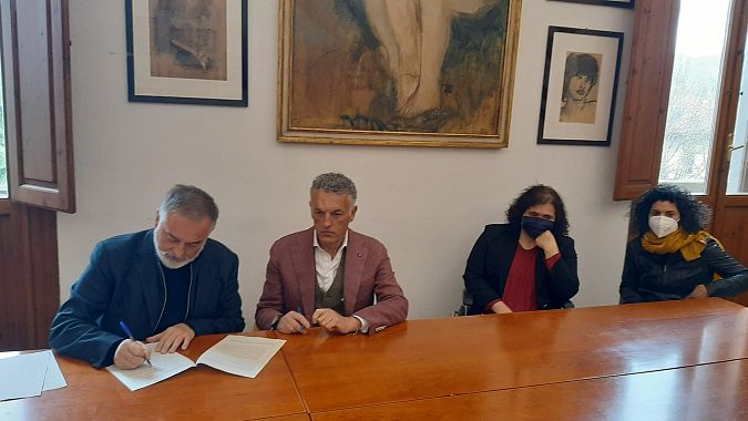 La firma del protocollo