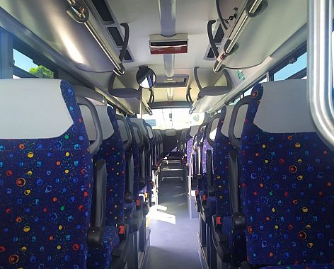 L'interno dei nuovi bus extraurbani